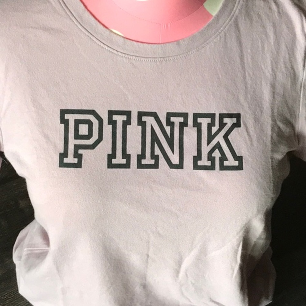 Vs pink tshirt